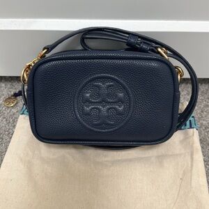 Torry Burch PERRY BOMBÉ MINI BAG. Worn a few times. Excellent condition.